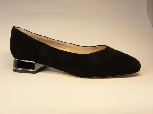 SALAMANDER (т.жен. черн. закр. лето)